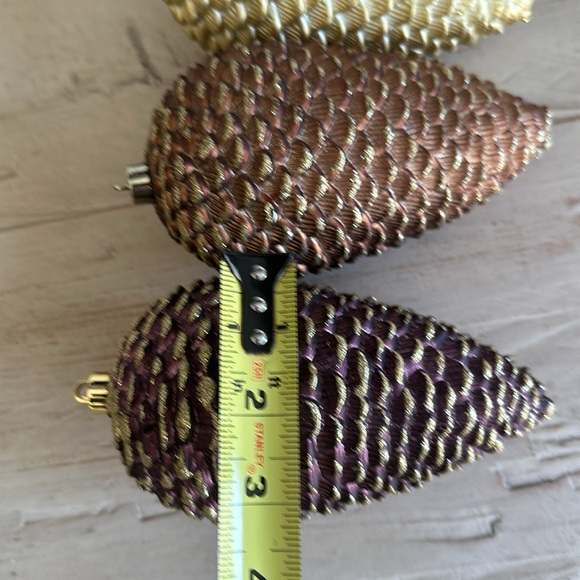 Set of 3 XL Vintage Pinecone Ornaments - Picture 6 of 16